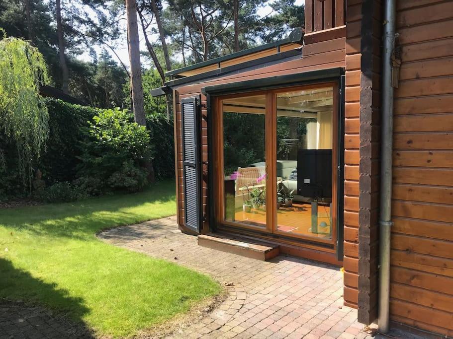 Houten Chalet/Bungalow In Het Bos, Sauna, Jacuzzi Meijel Exterior photo