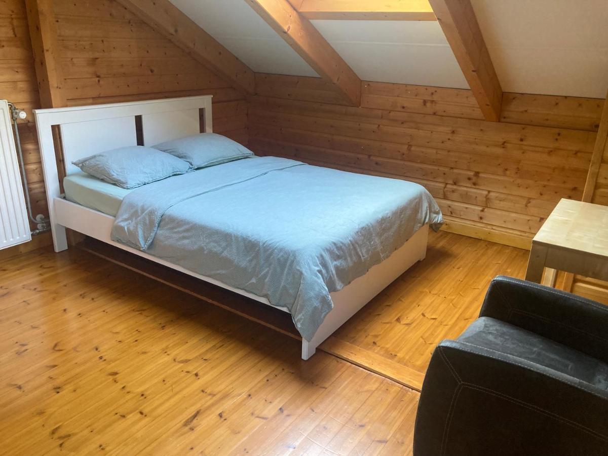Houten Chalet/Bungalow In Het Bos, Sauna, Jacuzzi Meijel Exterior photo
