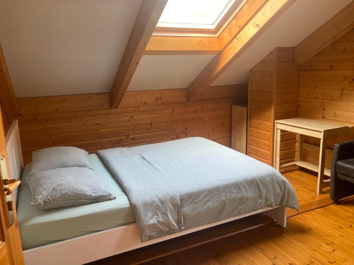 Houten Chalet/Bungalow In Het Bos, Sauna, Jacuzzi Meijel Exterior photo